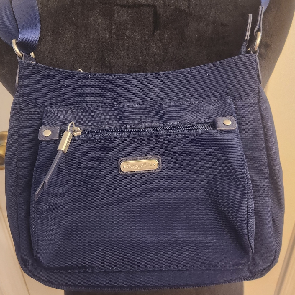 Baggallini Blue Crossbody Bag with Adjustable Strap
